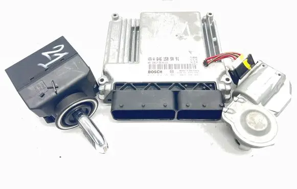 Mercedes-Benz C W203 Engine ECU kit and lock set 2095453308 A6461505091
