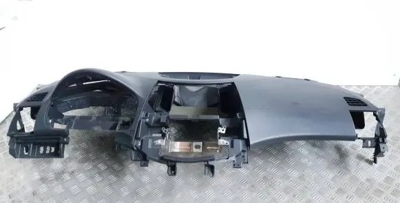 Mitsubishi Grandis Dashboard