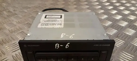Volkswagen PASSAT B6 CD/DVD changer 3C0035110