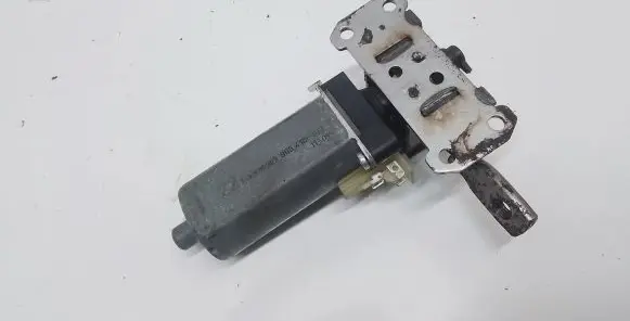 Volvo S60 Seat adjustment motor 905416103
