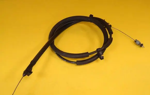 Chrysler PT Cruiser Throttle cable 04891800AD