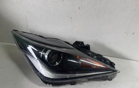Toyota Aygo AB40 Headlight/headlamp