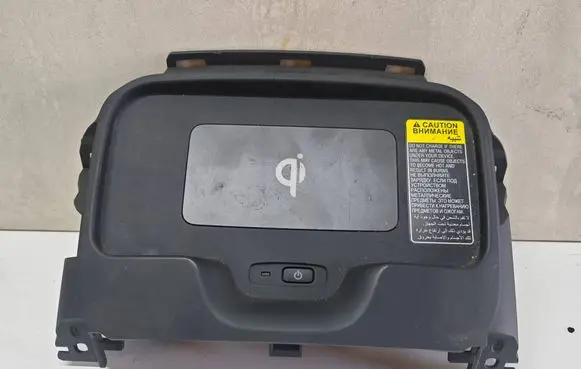 Toyota Corolla E210 E21 Wireless charging module 861C002010 CAQS18E0AE AT1701