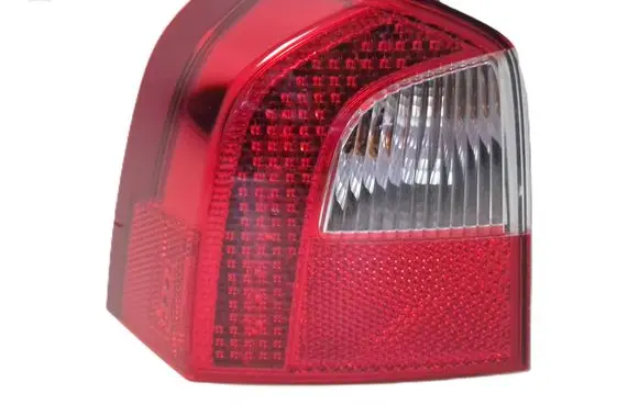 Volvo V70 Rear/tail lights 30698983 2VA00943101 009431010217