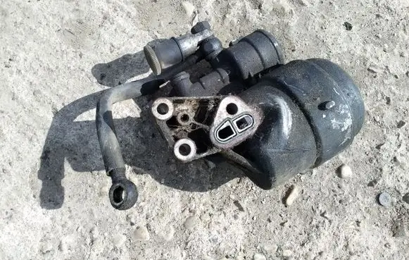 Mercedes-Benz Sprinter W901 W902 W903 W904 Fuel filter housing 