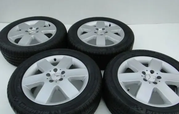 Mercedes-Benz Vito Viano W639 R17 alloy rim 