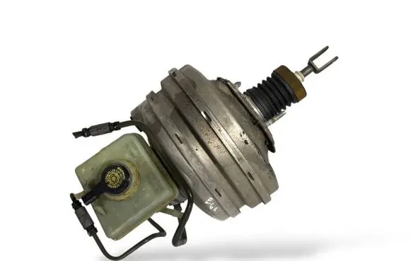 BMW 5 E60 E61 Brake booster 6765937 32067179D