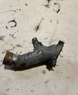 Toyota Corolla Verso E121 Engine coolant pipe/hose