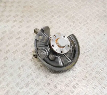Audi Q3 8U Rear wheel hub 5N0615611H