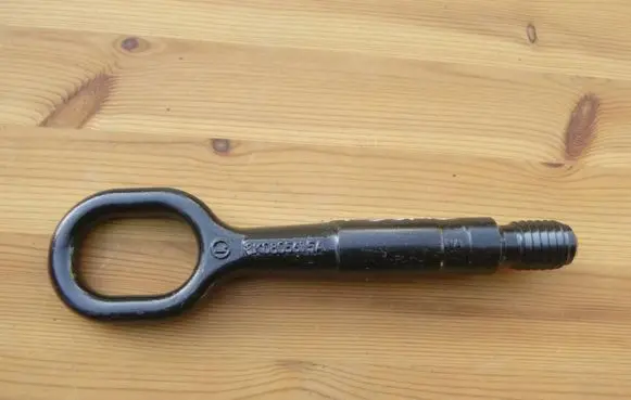 Volkswagen PASSAT B8 Towing hook eye 8K0805615A