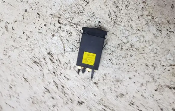 Audi A4 S4 B5 8D Windscreen/window heater switch 4D0941503