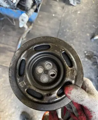 Mercedes-Benz B W246 W242 Crankshaft pulley A6510351412