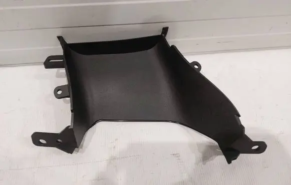 Chevrolet Camaro Intercooler air channel guide 84112311