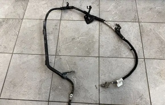 Volkswagen Amarok Positive cable (battery) 2H6971228A