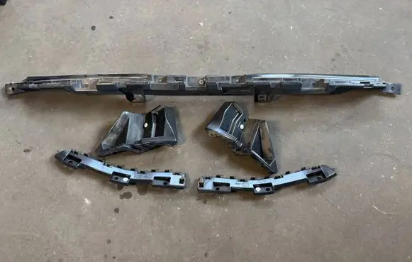 Ford S-MAX Rear bumper mounting bracket EM2B17C871A