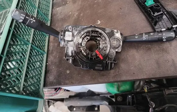 Opel Astra L Indicator stalk 98477387ZD0 52904200166