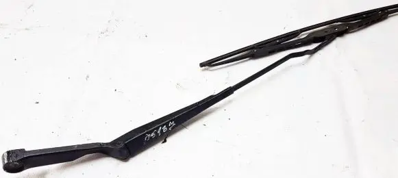 Volkswagen Golf III Front wiper blade arm 1H1955409B