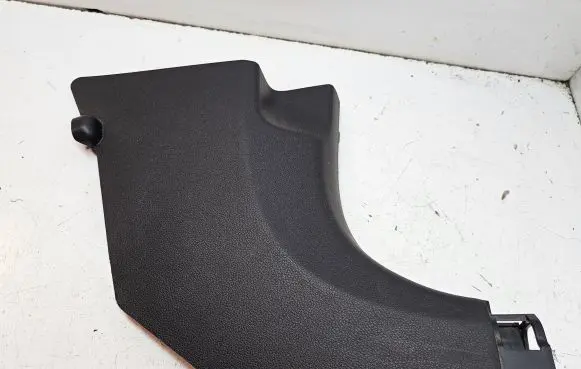 KIA Sportage Foot area side trim 85826F1000