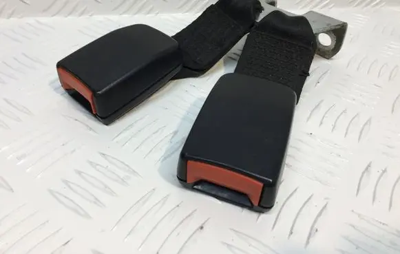 Ford Fiesta Middle seatbelt buckle (rear) 2S6AA613K21AC