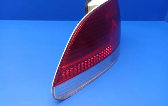 BMW 7 E65 E66 Rear/tail lights 6914285