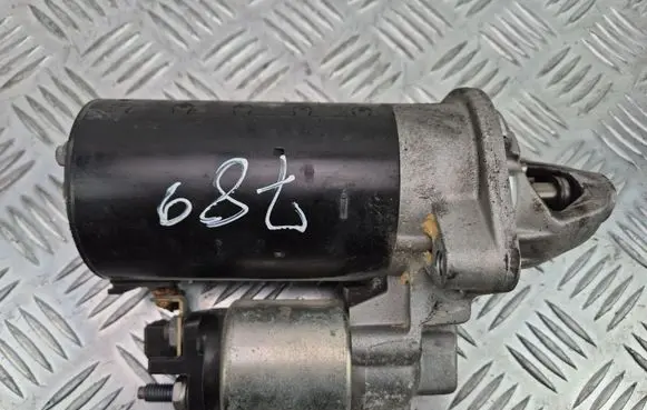 BMW X3 F25 Starter motor 7638194 0001138058