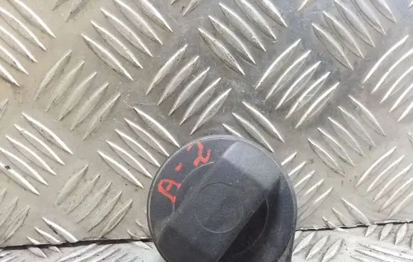 Audi A2 Fuel tank filler cap 1J0201553C