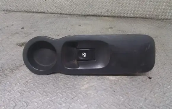 Renault Modus Electric window control switch E2898302