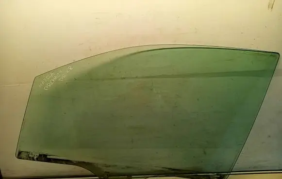 Mazda Premacy Front door window glass four-door