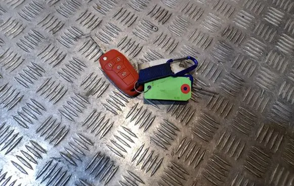 Ford Fusion II Ignition key/card DS7T15K601A