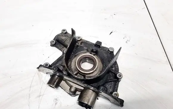 Opel Insignia A Oil pump 55566000