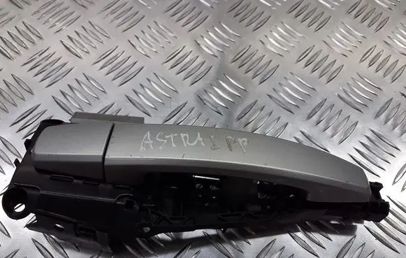 Opel Astra J Front door exterior handle/bracket Z176