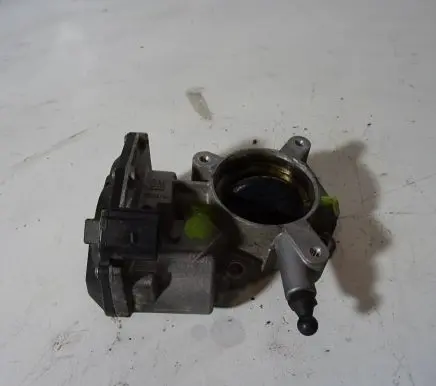 Opel Zafira C Throttle body valve 55564164