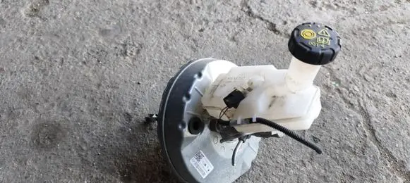 Dacia Sandero III Brake booster 0265005329