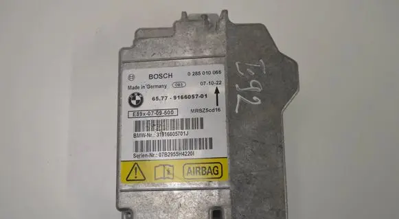 Audi A5 8T 8F Airbag control unit/module 