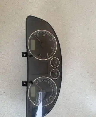 Volkswagen PASSAT B5.5 Speedometer (instrument cluster) 3B0920827AX 3B0920827