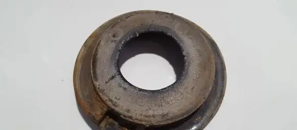 KIA Sedona Front coil spring rubber mount 0k55228012
