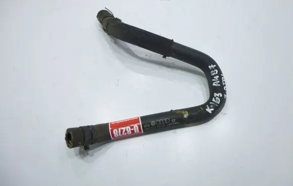 Engine coolant pipe/hose