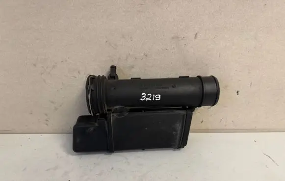 Mercedes-Benz E W211 Intake resonator A2115280308 ZGS001