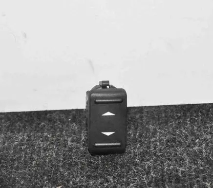 Ford Focus Electric window control switch 7M5T14529AA