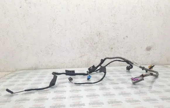 Volkswagen Golf Plus Front door wiring loom 5M0971557B