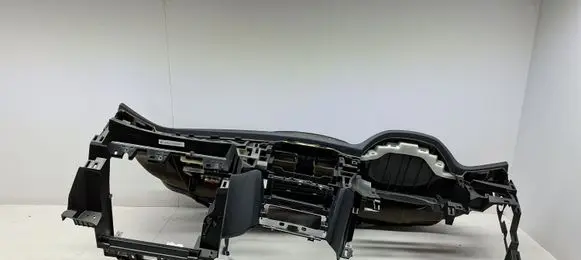 Nissan X-Trail T32 Dashboard 