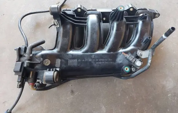 Mercedes-Benz C W203 Intake manifold A2711401101