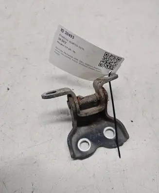 Peugeot 107 Front door lower hinge 