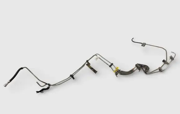 Cadillac Escalade Fuel line pipe 