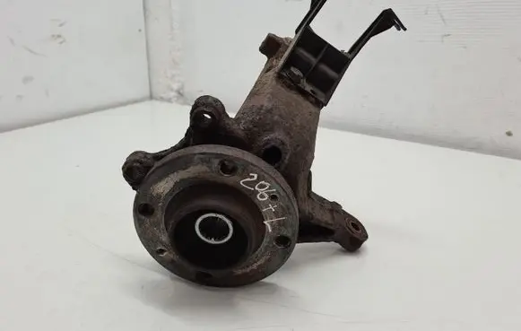 Peugeot 206+ Front wheel hub spindle knuckle