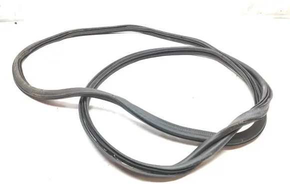 Jaguar E-Pace Trunk rubber seal (body) 