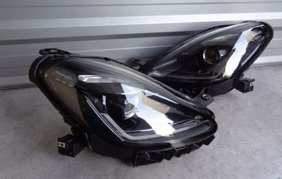 Maserati Levante Headlights/headlamps set 