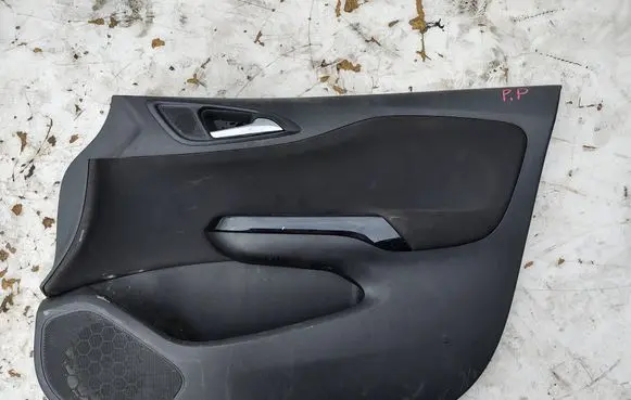 Opel Corsa E Front door card panel trim 464275993