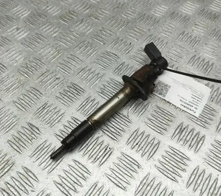 Jaguar XJ X350 Fuel injector 5U3Q9K546AA