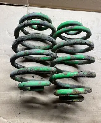 Volkswagen PASSAT B5 Rear coil spring